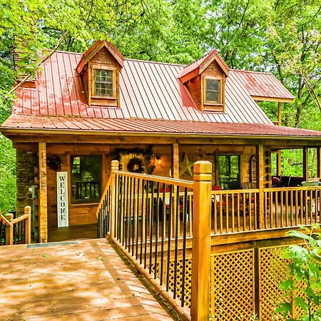 The Rustic Rooster Villa